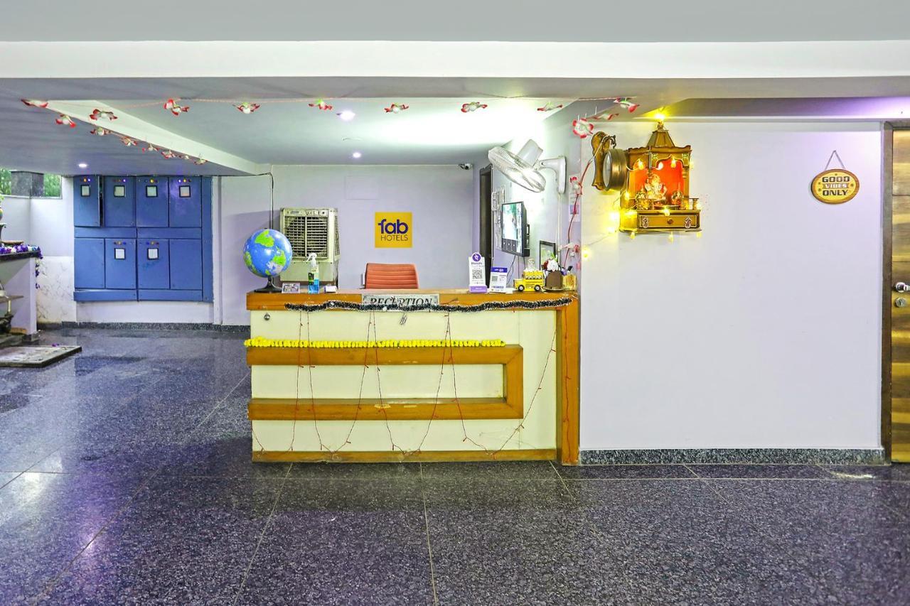 Fabhotel White House Bnb - Nr Yashobhoomi Convention Centre Делхи Екстериор снимка