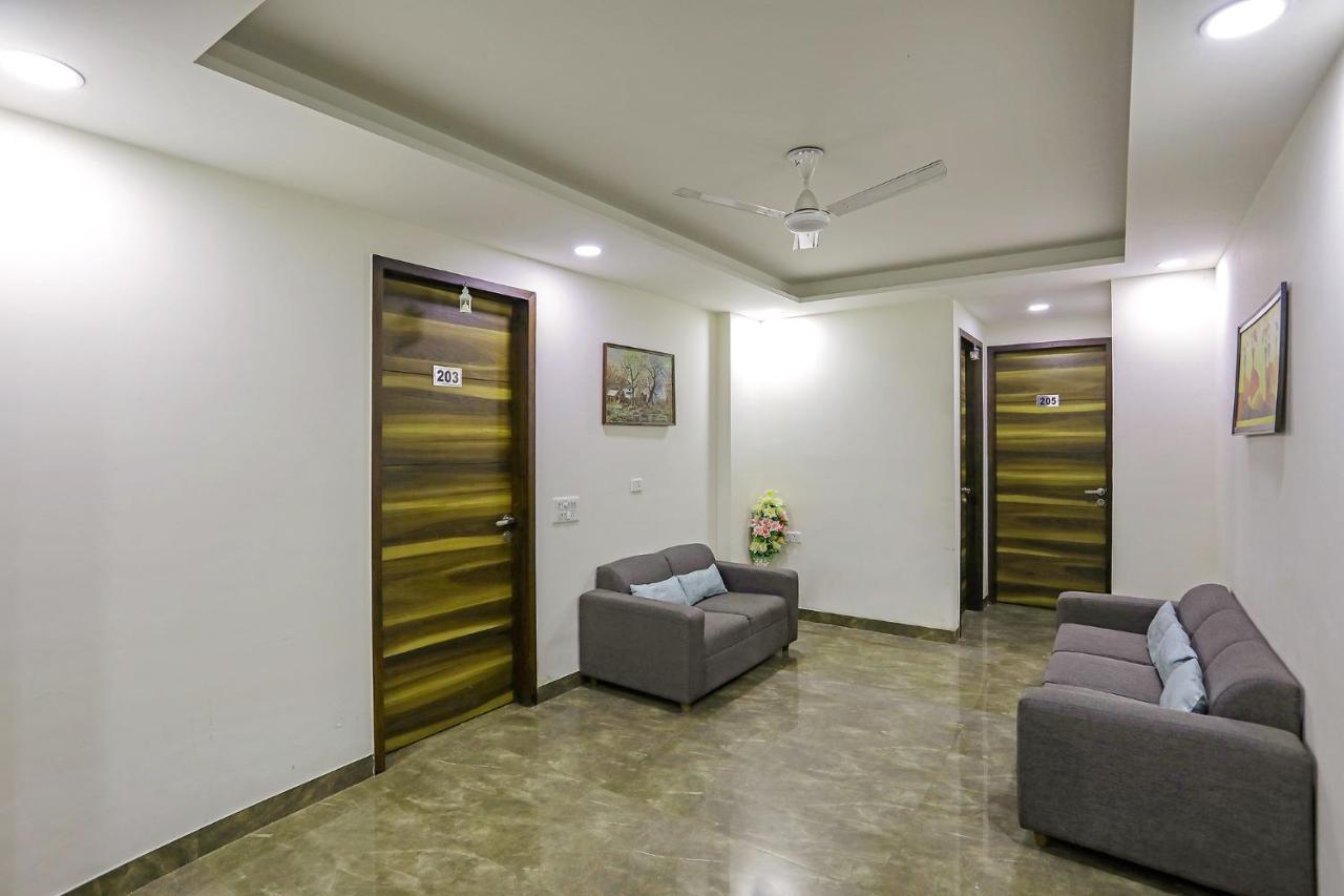 Fabhotel White House Bnb - Nr Yashobhoomi Convention Centre Делхи Екстериор снимка