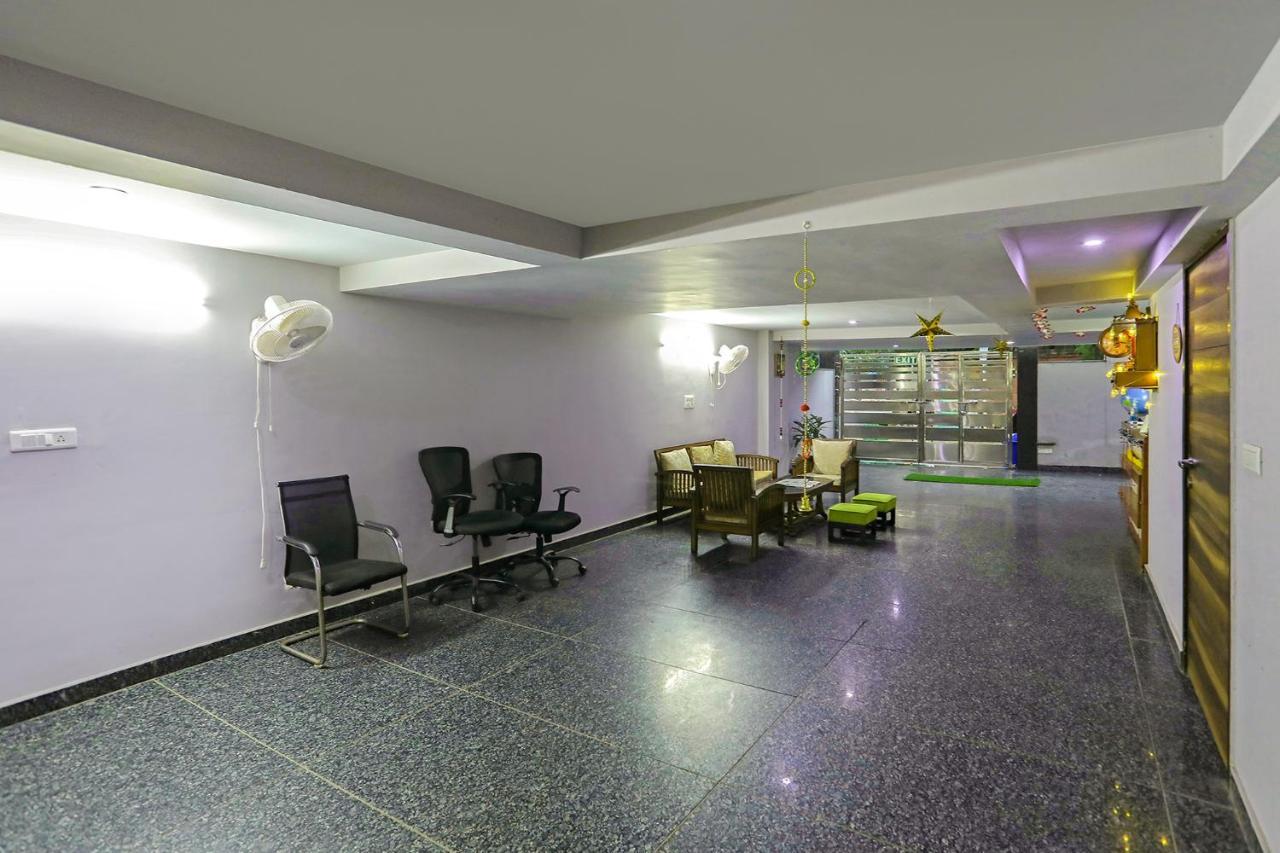 Fabhotel White House Bnb - Nr Yashobhoomi Convention Centre Делхи Екстериор снимка